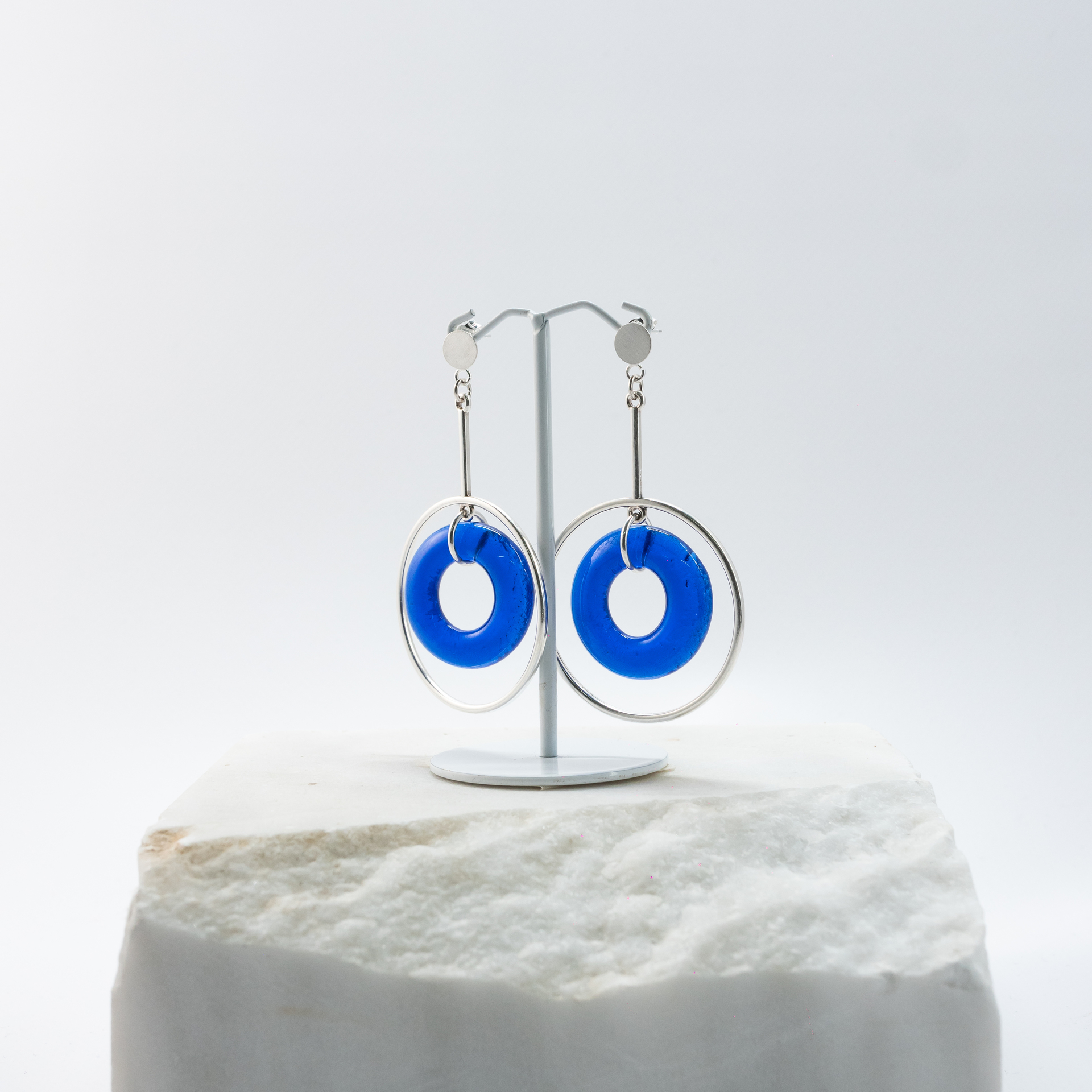 Oneiro water-royal-blue-silver