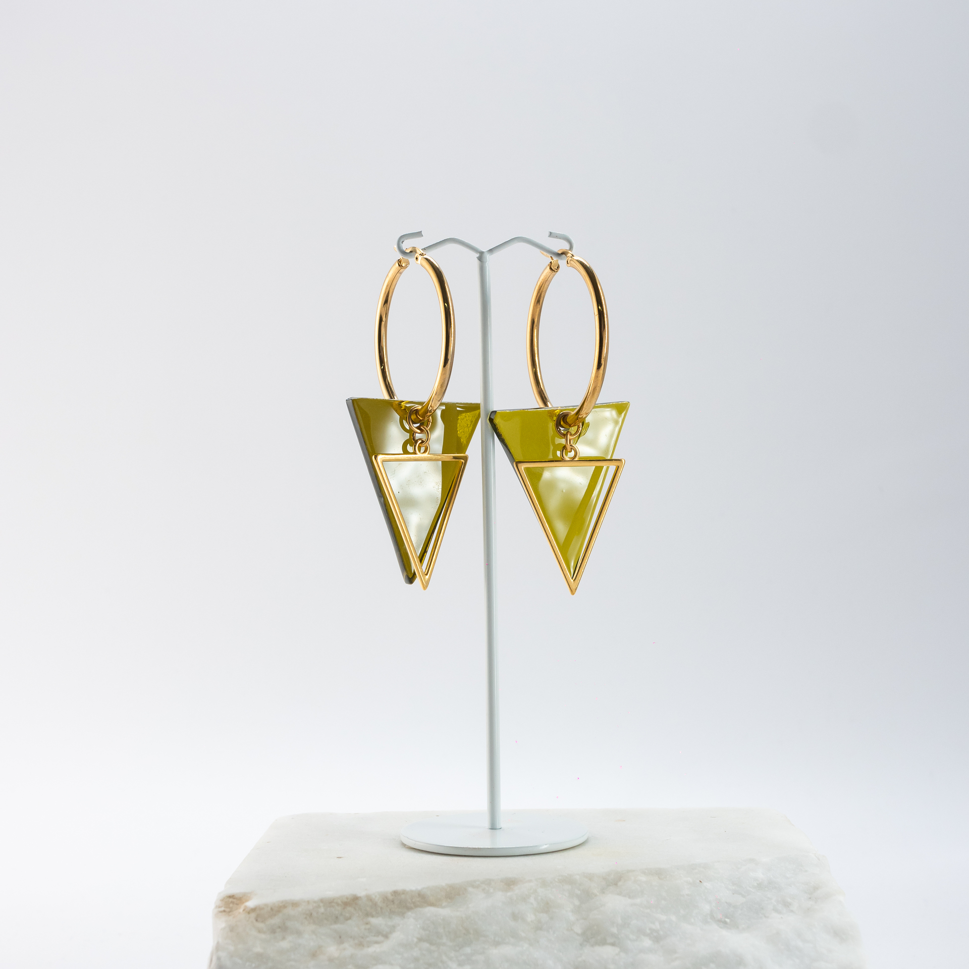 Stigma wine-olive-green